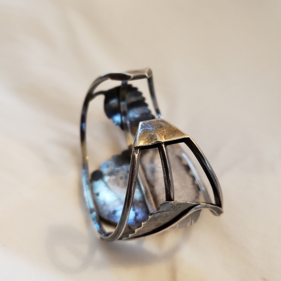 SOLDβ Vintage Sterling Silver Turquoise Bracelet signed by Silver Smith artist - Picture 7 of 16